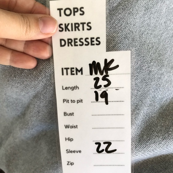 Micheal micheal kors gray long sleeve  sweater size medium Zipper sides - Picture 11 of 11